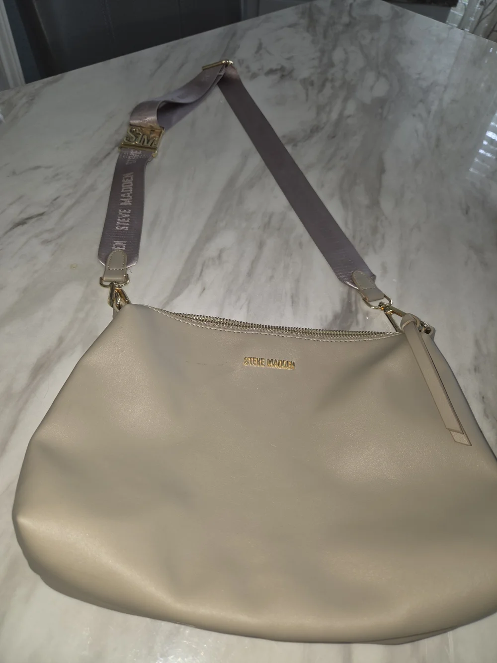Steve Madden Beige Faux Leather Hobo Shoulder Bag Gold Hardware